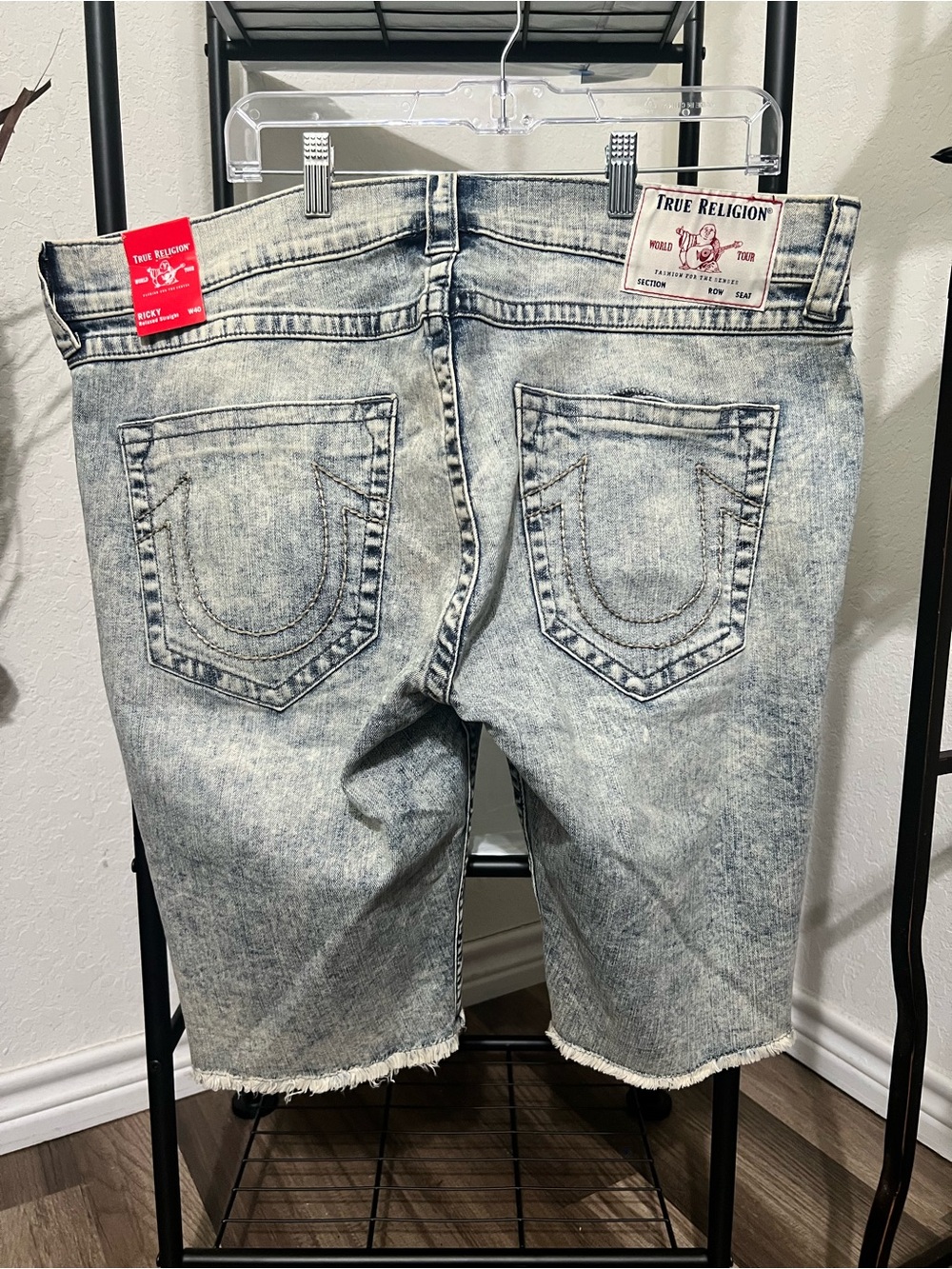 NWT True Religion Ricky Raw Hem Shorts - Men's Light Wash Denim Shorts